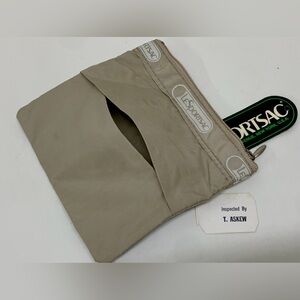 1980s Vtg Nylon LeSportsac Zippered Pouch Wallet Clutch Coinpurse Stash